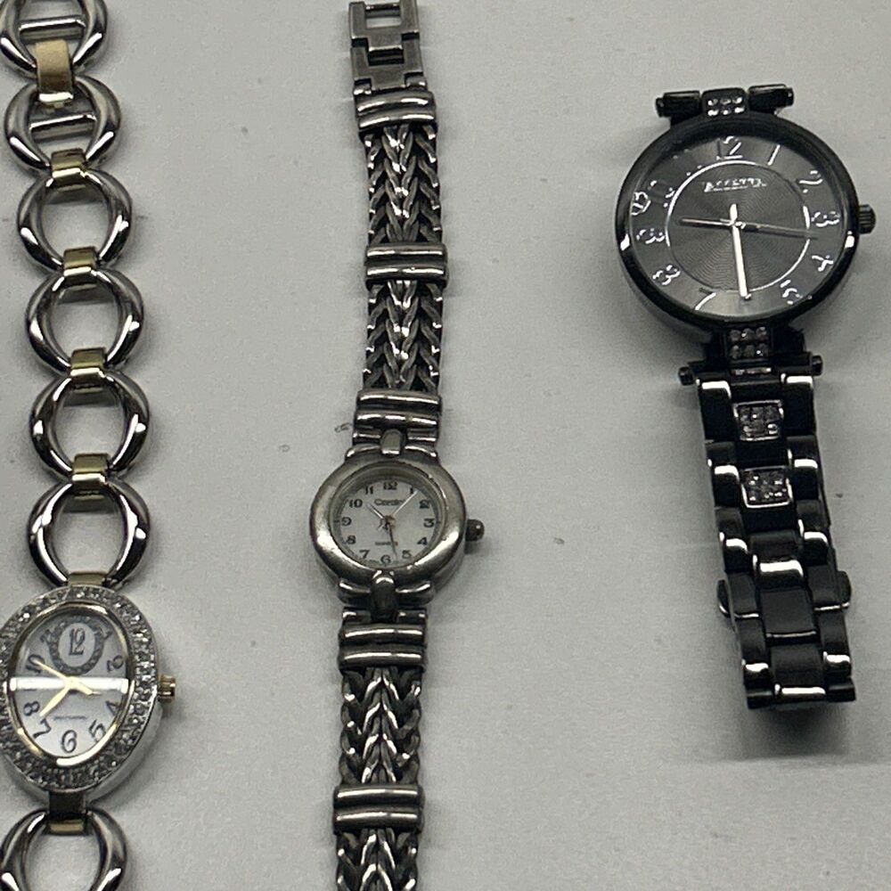Bundle Of 21 Untested Watches - Mix Of Vintage And Smart Watches - Picture 16 of 16